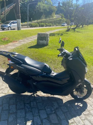 Nmax 160 em ótimo estado 