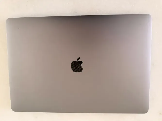 MacBook Pro 2019 - 16?