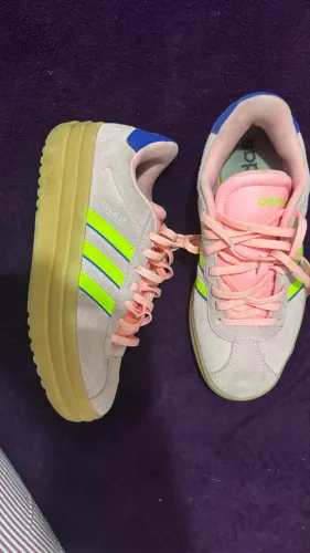 Adidas Breaknet Platform
