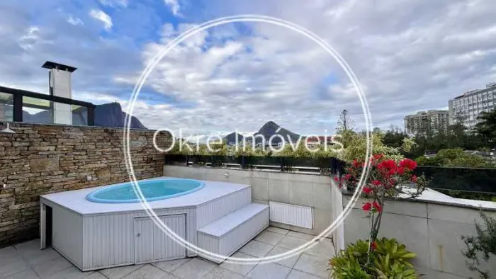 Apartamento : Duplex / Residencial / Leblon