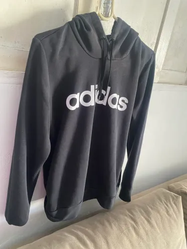 Vendo esse lindo casaco da adidas original tamanho p