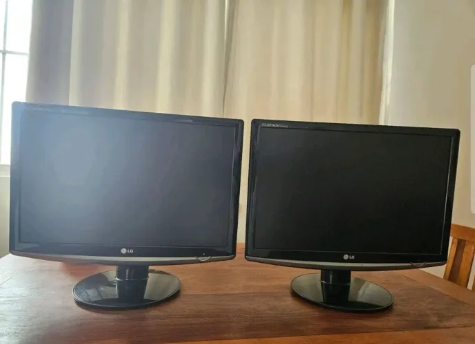Monitores LG 2 Monitores LG Flatron W1942TQ