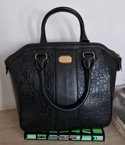 Bolsa VITOR HUGO, 100% couro duas opções de alça ORIGINAL. Maravilhosa!?