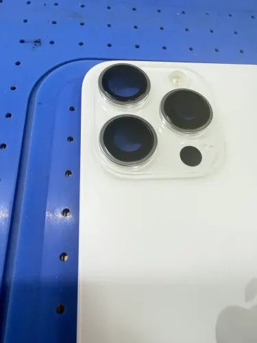 Tampa traseira iPhone 16 Pró Max ORIGINAL branca.