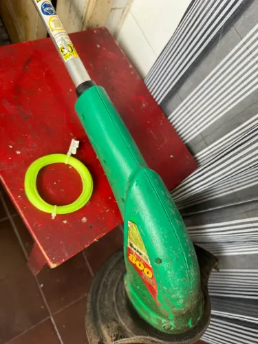Vendo aparador de grama usado