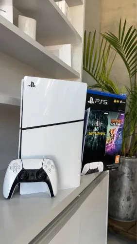 PS5 Slim 1TB - Pouco Uso, Estado Impecável