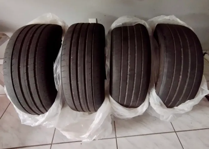 4 PNEUS VOLVO XC60 - 255/45 R20 105H