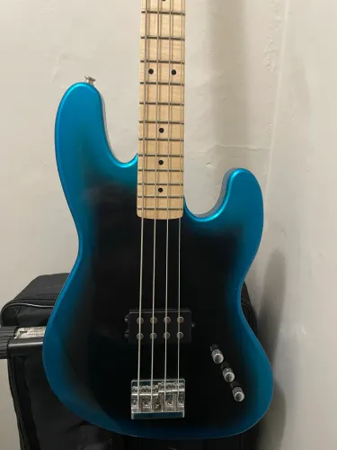 Contrabaixo Luthier 4 Cordas