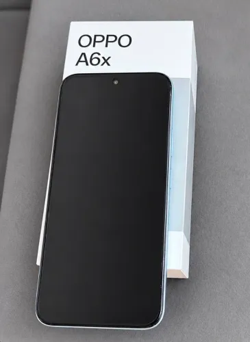 Celular Oppo A6x 2 meses de uso
