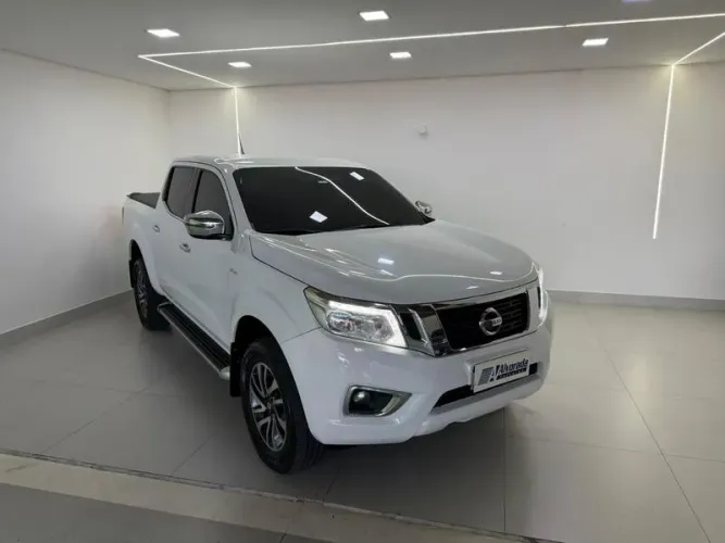 Nissan Frontier XE CD 4X4 2.3 Bi-TB Diesel Aut. 2021