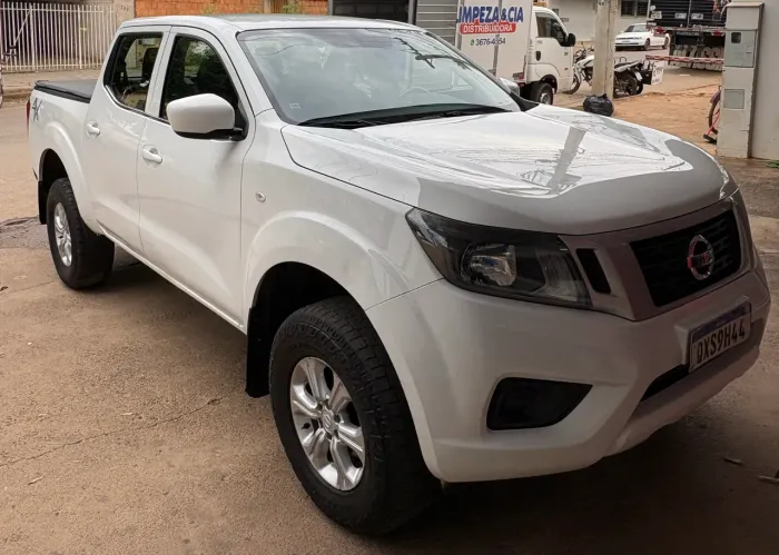 Nissan Frontier S CD 4X4 2.3 TB Diesel Mec. 2020