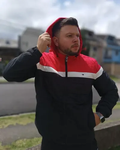  Bobojaco  P