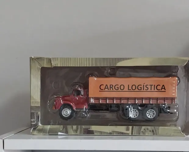 MINIATURA DE CAMINHÃO CARGO LOGÍSTICA ESCALA 1:43