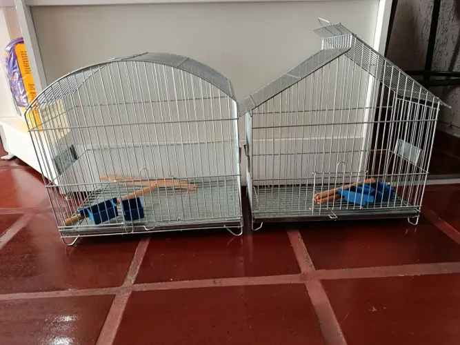 VENDO GAIOLAS DE FERRO NOVAS CANÁRIO