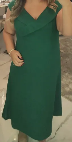 Vestido Midi Verde Esmeralda