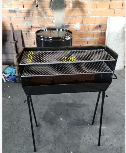 Churrasqueira para espetinhos - duas grelhas de inox
