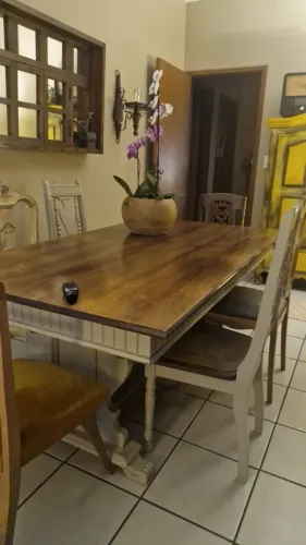 Jogo de mesa de jantar, madeira lindíssimo 