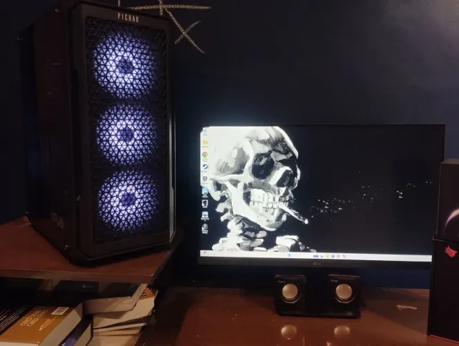 PC GAMER RYZEN 5 5500X3D RX580 16GB + MONITOR