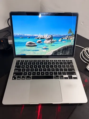 MacBook Air M1