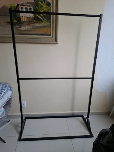 Arara de roupas 2 níveis