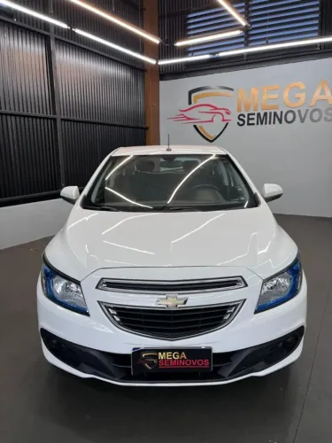 Chevrolet Onix Hatch LT 1.4 8V Flex Power Mec. 4P 2016