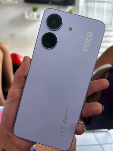 Vendo poco c65 256gb ou troco em iPhone que esteja sem nenhuma avaria também !