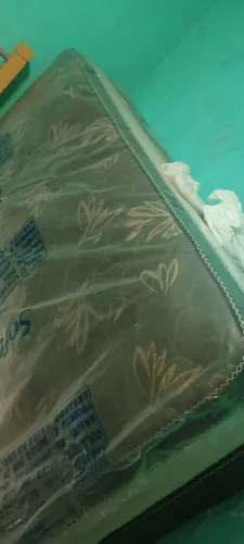 Vendo box casal D60 molas ensacadas