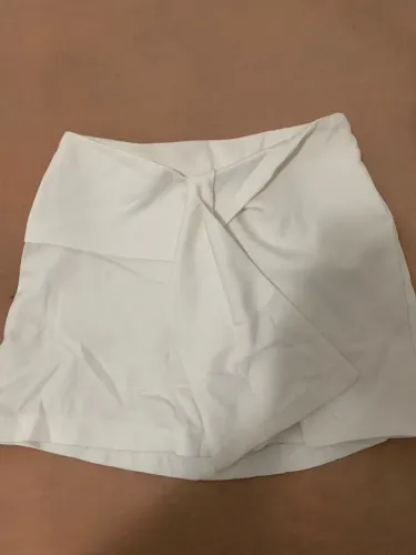 Roupas/óculos para brechó 10-20 reais (um único item é 39 apenas)