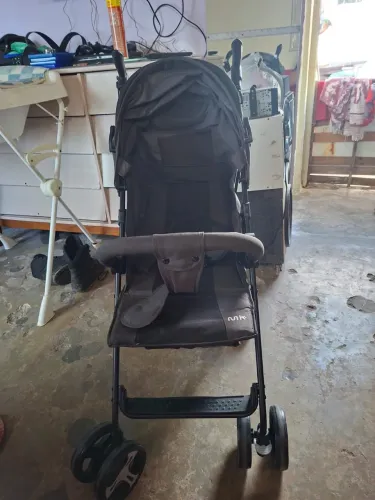 carrinho de bebê