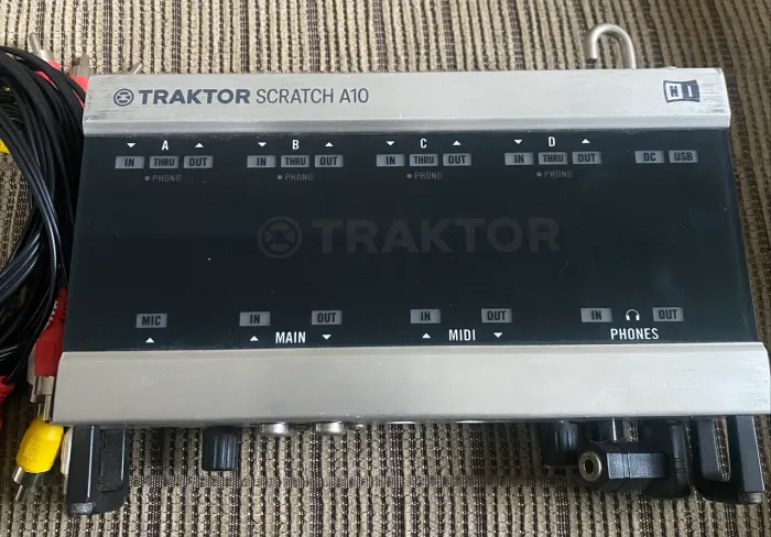 Placa de áudio traktor A10