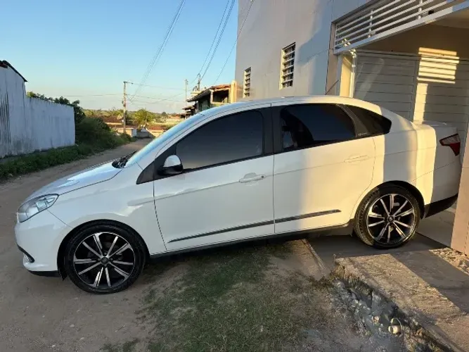 Fiat Grand Siena Essence 1.6 Flex 16V 2015