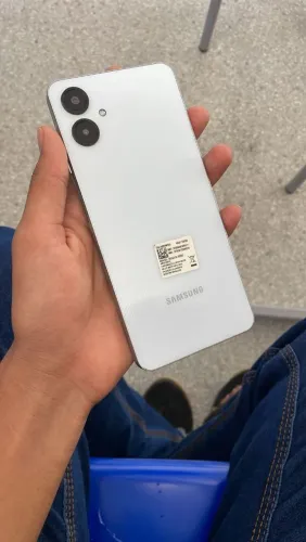 A06 branco novinho vai com caixa 450R$