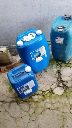 Vendo produtos de limpeza automotiva 