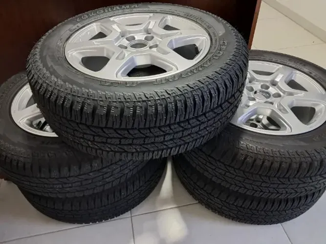 5 Rodas + 5 Pneus por R$ 4.950,00 (Tudo Novo - Preço de Ocasião)