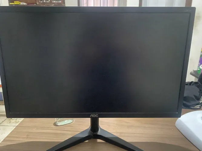 monitor AOC 75 hz pra ajeitar ou retirar peças 