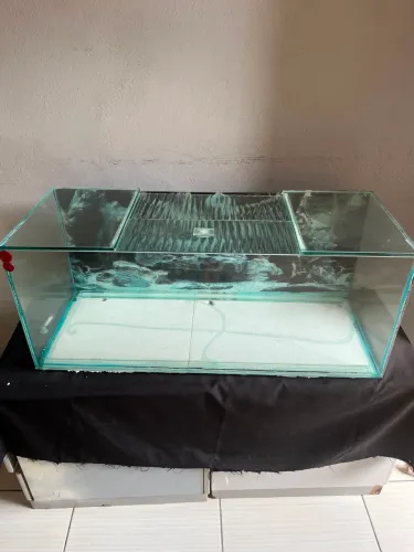 VENDE-SE AQUÁRIO 110 LITROS