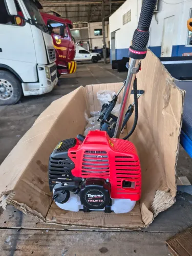 Motor dois tempos para barcos e caiaque