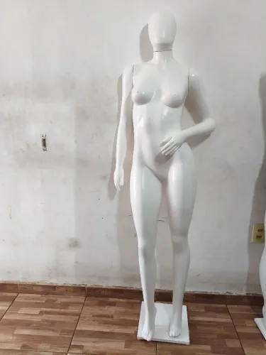 MANEQUIM  MASCULINO E FEMININO 