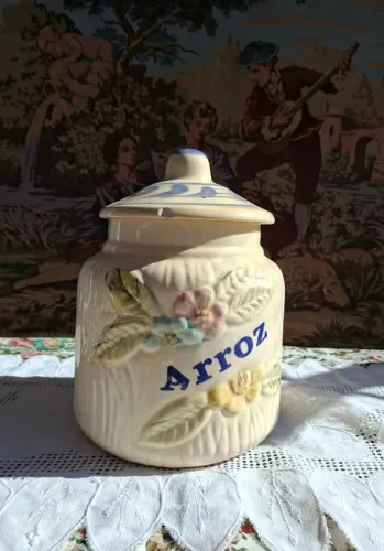 Pote de mantimento Arroz em cerâmica antigo
