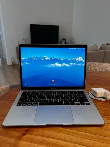 MacBook Air M1 - Único Dono - Nota Fiscal