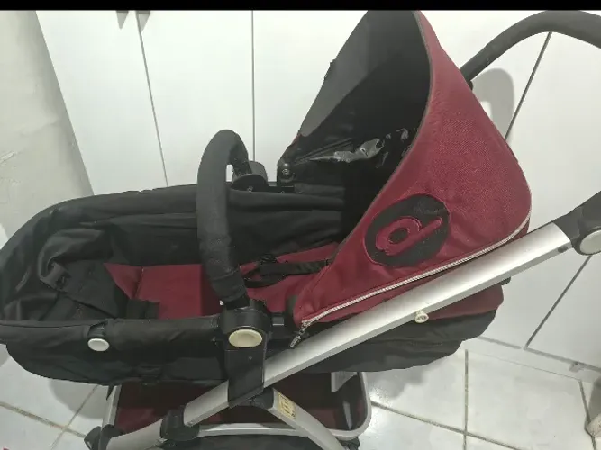 Carrinho de bebê com moisés (Aceito cartão) 