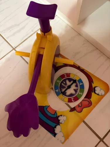 Jogo de torta na cara