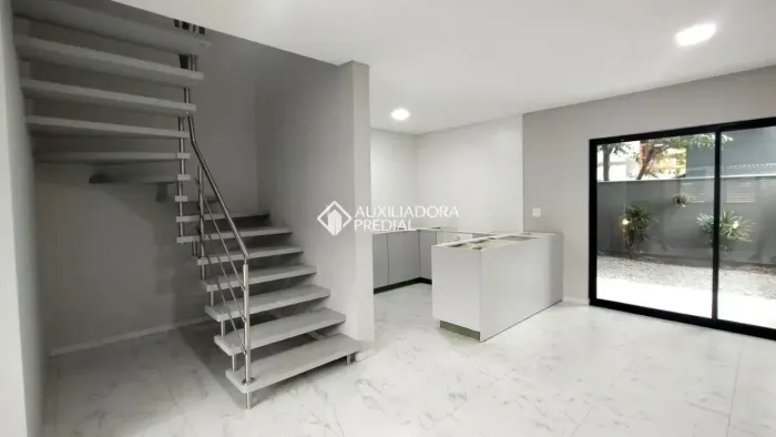 Auxiliadora predial aluga, excelente casa, 3 dormitórios, todos com suite no bairro Rio Ta