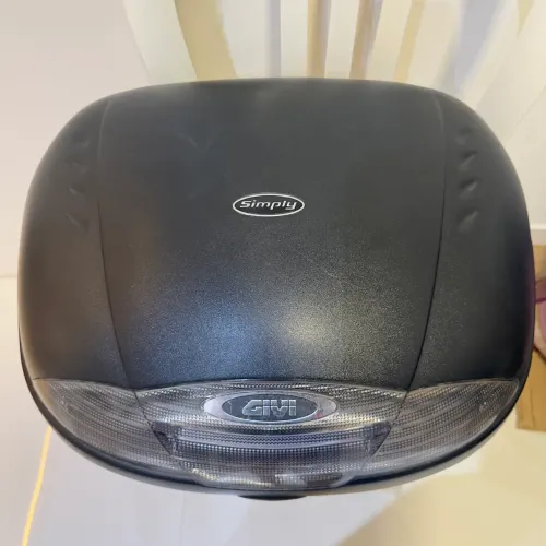 Baú Givi 45 Litros 2 Capacetes