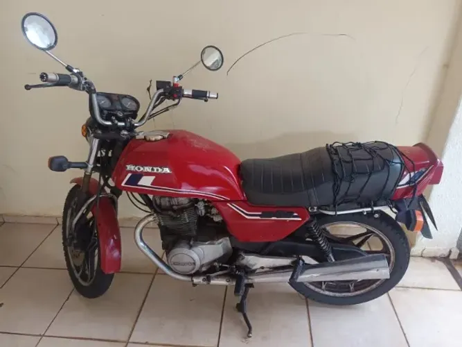 vendo moto honda cb 400 ano 83
