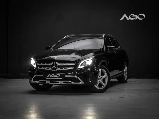 Mercedes-Benz GLA-200 GLA 200 Night 1.6. TB 16V Flex Aut. 2019