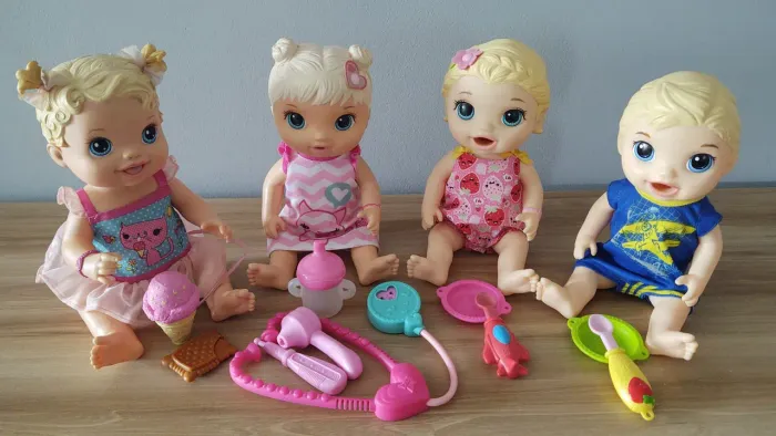 Boneca/boneco Baby Alive