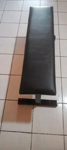 Banco reto funcional 
