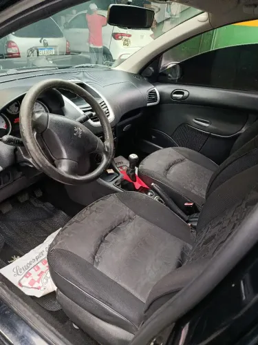 Peugeot 207 XR Sport 1.4 Flex 8V 5P 2011