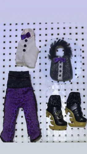 Roupas e acessórios Clawdeen Wolf 1600 anos da Draculaura